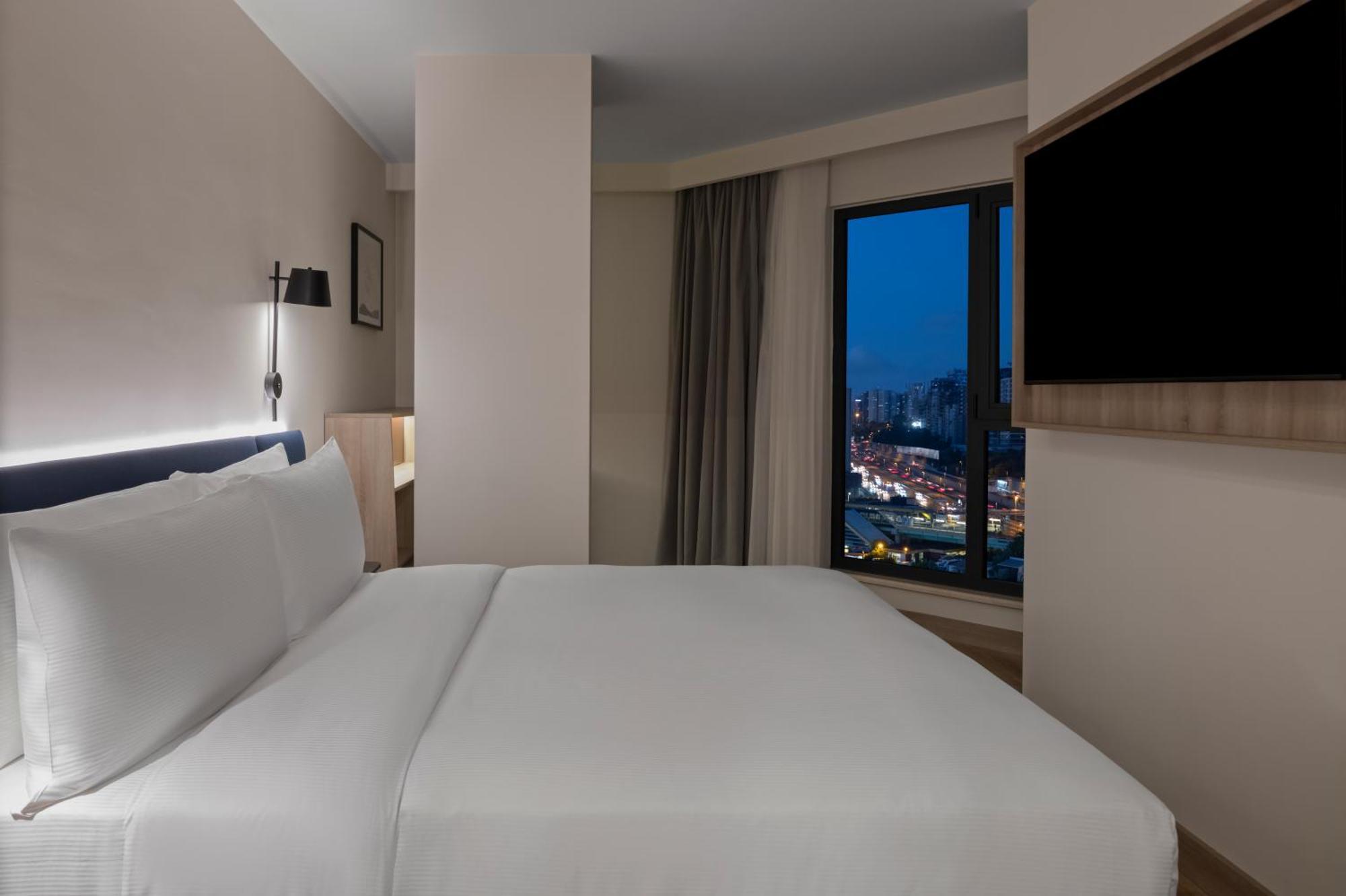 Hampton By Hilton Istanbul Merter Luaran gambar