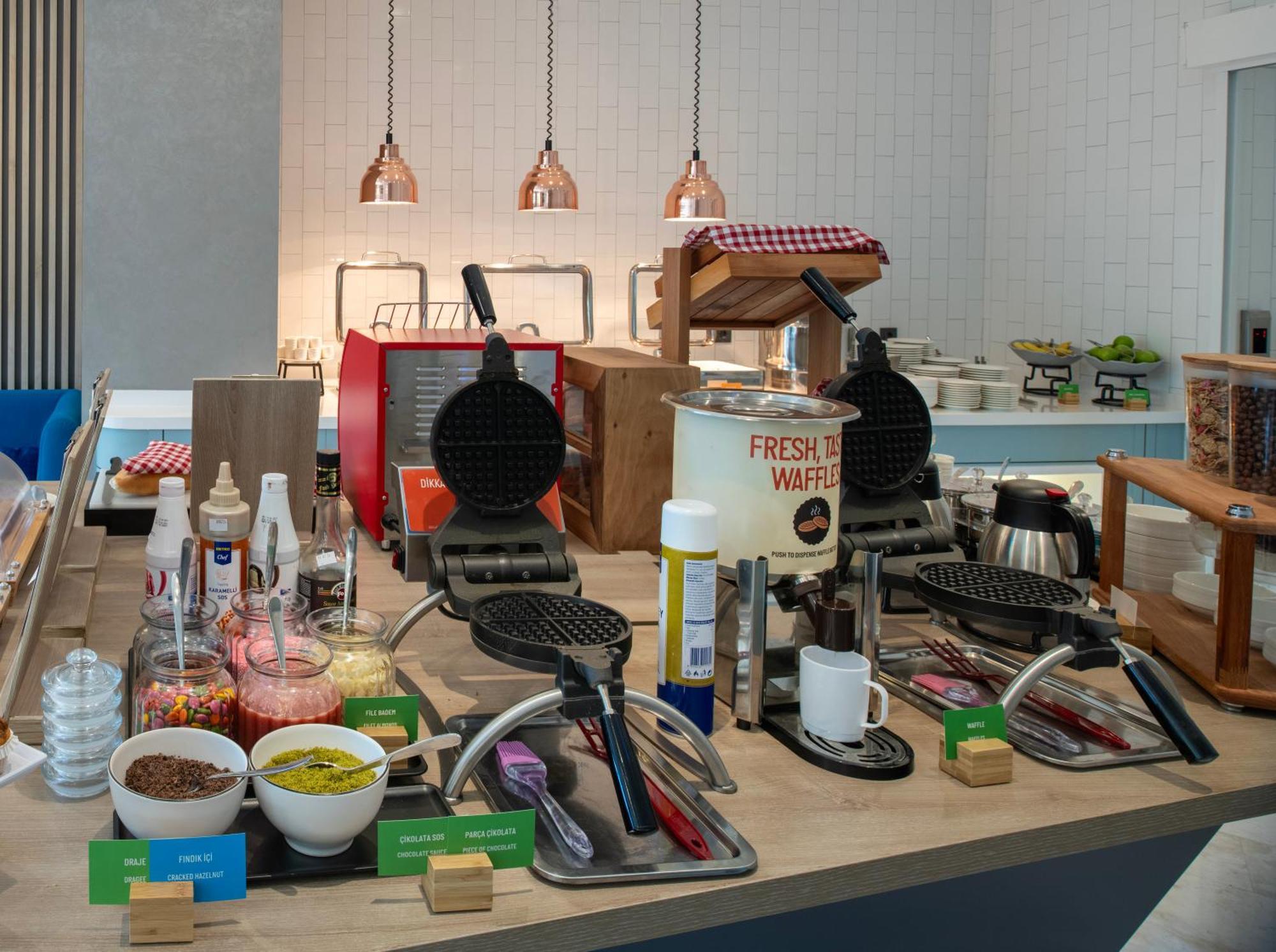 Hampton By Hilton Istanbul Merter Luaran gambar