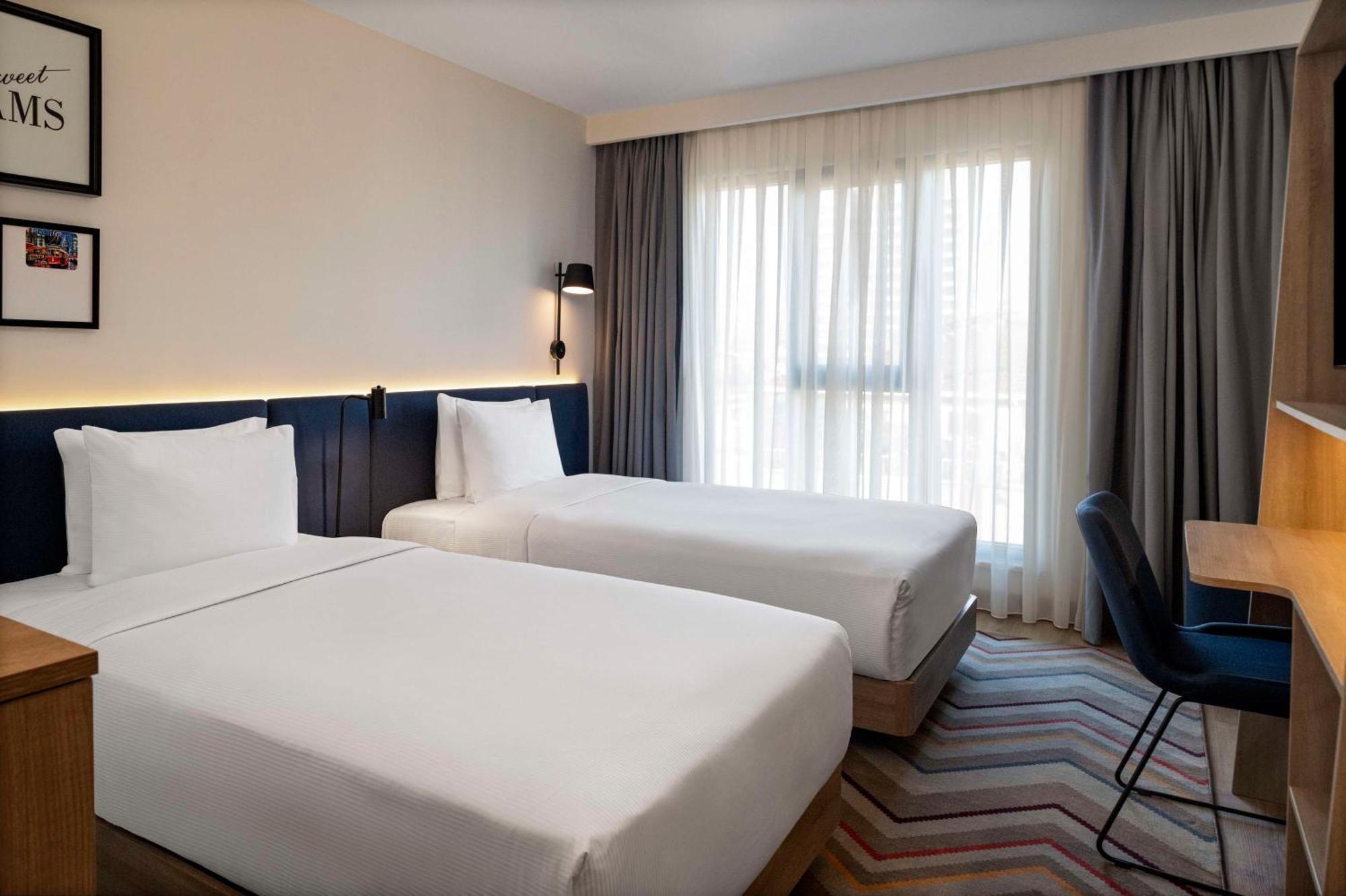 Hampton By Hilton Istanbul Merter Luaran gambar